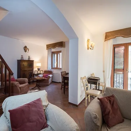 The Clock Borgo Gallodoro Holiday home *