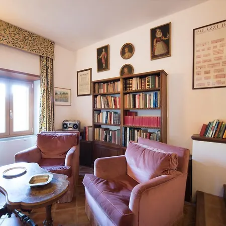 Holiday home The Clock Borgo Gallodoro