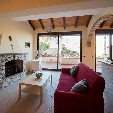 Holiday home The Clock Borgo Gallodoro