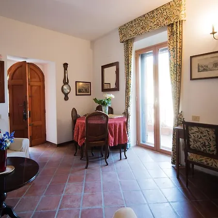The Clock Borgo Gallodoro Holiday home