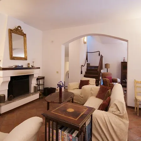 The Clock Borgo Gallodoro Holiday home