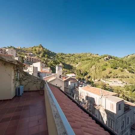 The Clock Borgo Gallodoro
