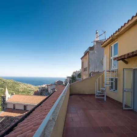 The Clock Borgo Gallodoro *