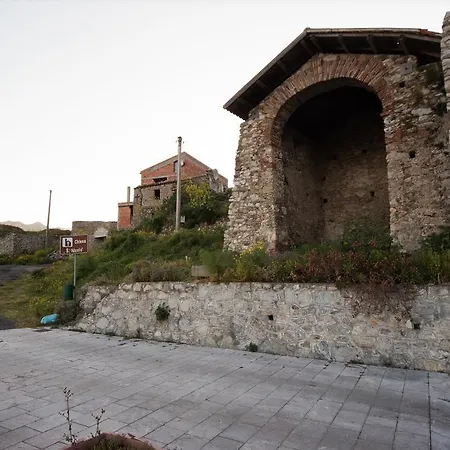 Ferienhaus The Clock Borgo Gallodoro